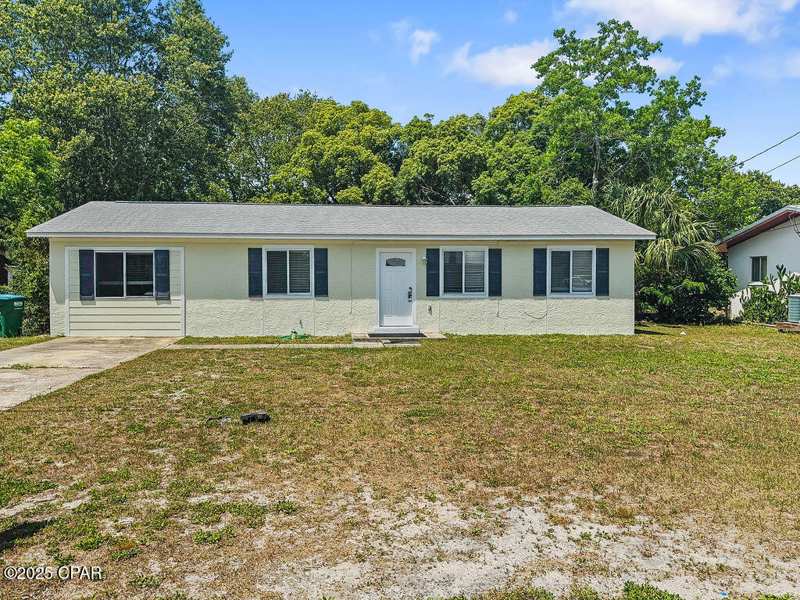 3 bedroom SingleFamilyResidence at 137 Heather Drive, Gulf Highlands Unit-2, Panama City Beach — photo 1