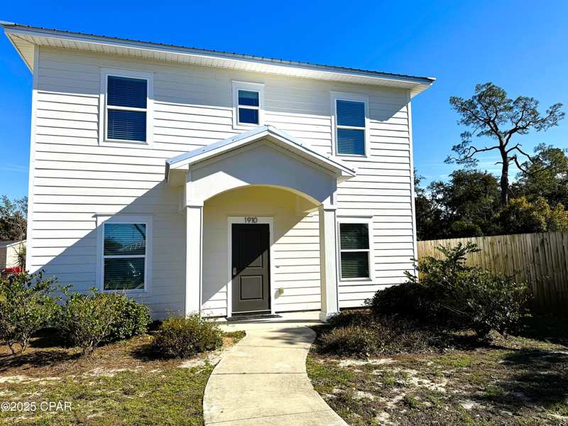 4 bedroom SingleFamilyResidence at 1910 Coach Scovel Way, Drummond & Ware Add, Panama City — photo 1