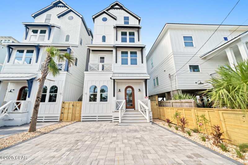 6 bedroom SingleFamilyResidence at 19989 Front Beach Rd. #B, Laguna Beach, Panama City Beach — photo 1