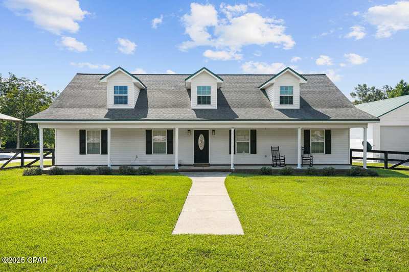4 bedroom SingleFamilyResidence at 1528 Hilltop Drive, Twin Lakes, Bonifay — photo 1