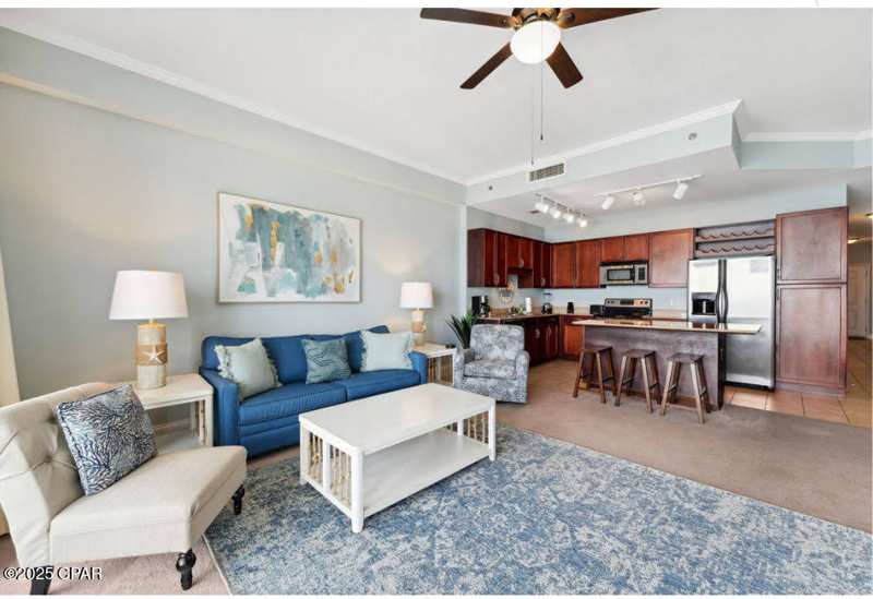 1 bedroom Condominium at 9860 S Thomas Drive 2119, Laketown Wharf, Panama City — photo 1