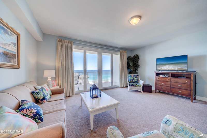 1 bedroom Condominium at 9860 S Thomas Drive 1516, Laketown Wharf Phase II, Panama City — photo 1