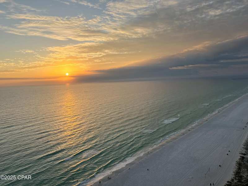 1 bedroom Condominium at 9900 S Thomas Drive 2330, Shores Of Panama Phase II, Panama City Beach — photo 1