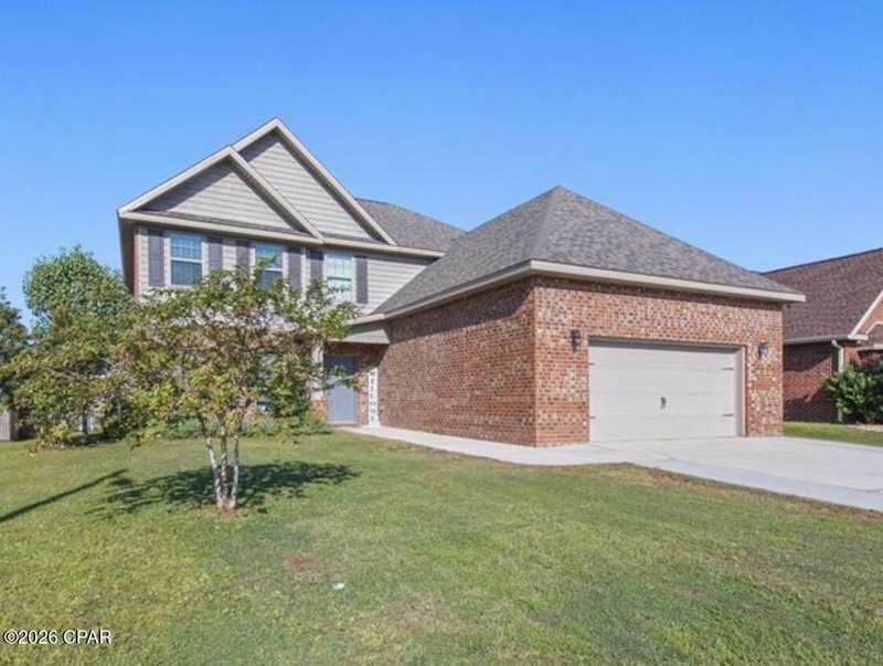 5 bedroom SingleFamilyResidence at 5007 Pretty Way, Cherokee Heights, Panama City — photo 1