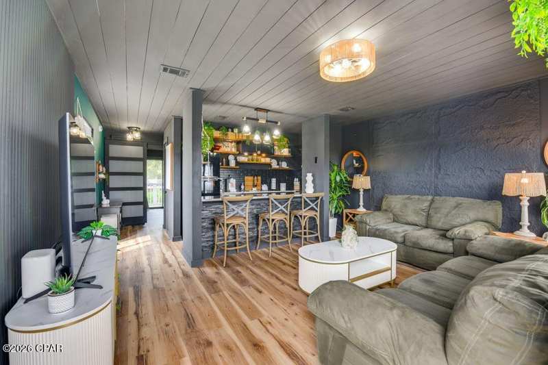1 bedroom Condominium at 6829 Thomas Drive 408, Sunswept 4, Panama City — photo 1