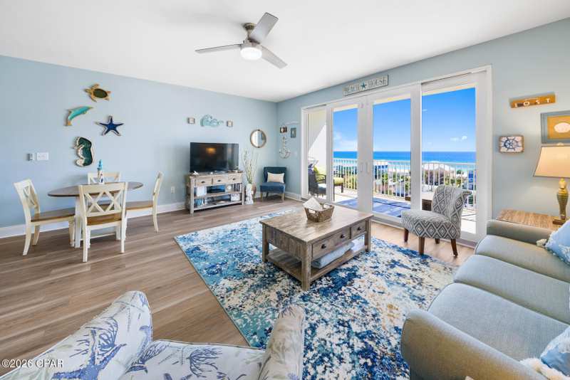 1 bedroom Condominium at 9860 S Thomas Drive 604, Laketown Wharf, Panama City — photo 1
