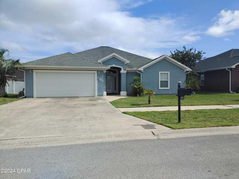 5 bedroom SingleFamilyResidence at 3707 Bay Tree Road, Hammocks Phase I, Lynn Haven — photo 1