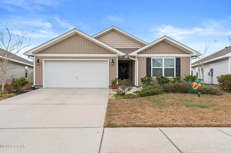 4 bedroom SingleFamilyResidence at 212 Red Bay Road, Bridge Harbor, Panama City — photo 1