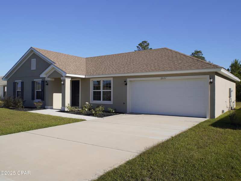 3 bedroom SingleFamilyResidence at 2221 Chase Street, Sunny Hills Unit 19, Chipley — photo 1