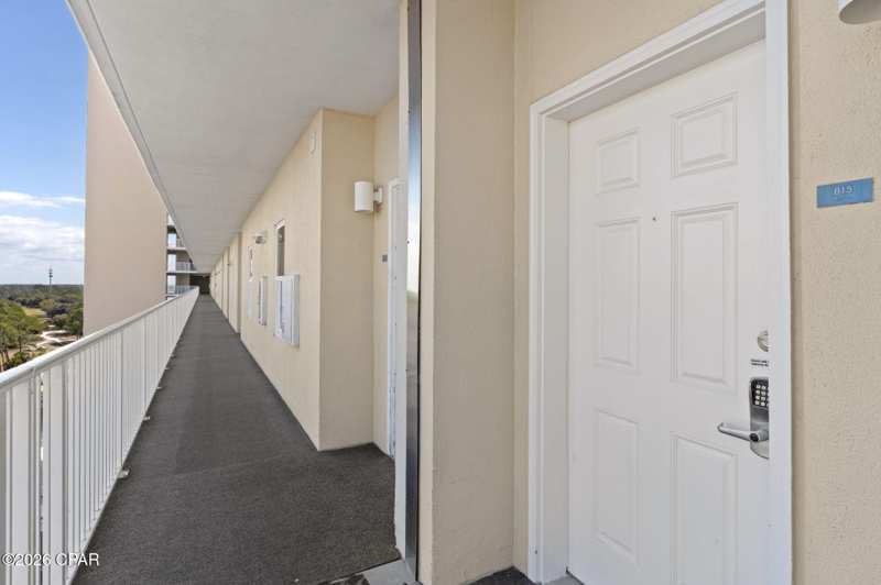 1 bedroom Condominium at 9860 S Thomas Drive 815, Laketown Wharf Phase II, Panama City Beach — photo 1