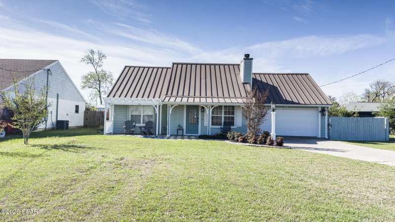 3 bedroom SingleFamilyResidence at 941 Agnes Scott Circle, Forest Hills Unit 3, Panama City — photo 1