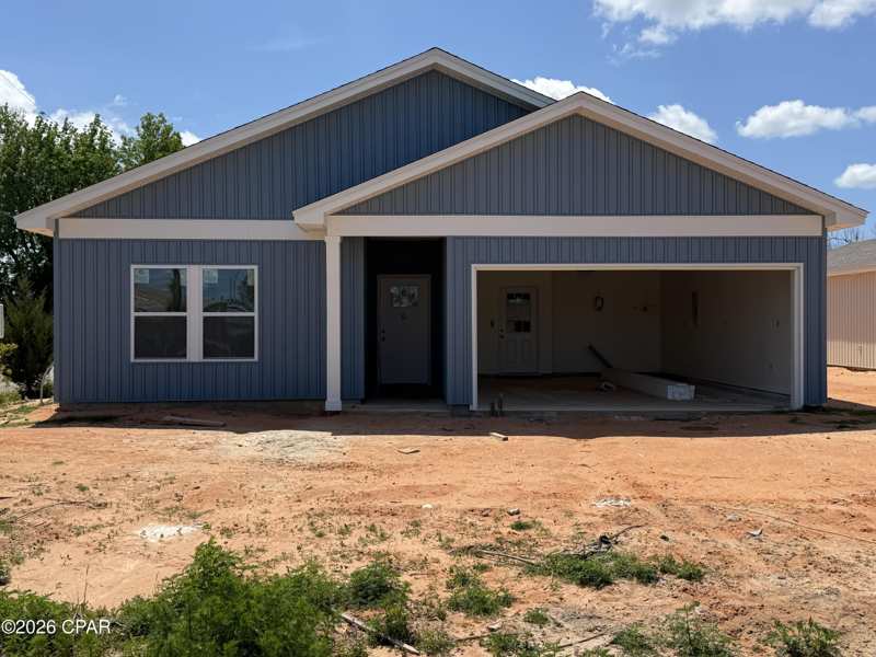 3 bedroom SingleFamilyResidence at 3116 Douglas Road, Highland City, Panama City — photo 1