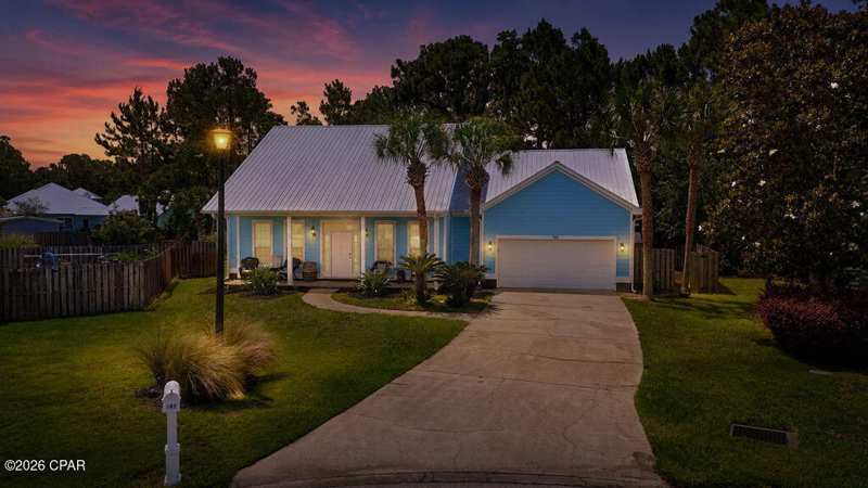 3 bedroom SingleFamilyResidence at 702 Lyndell Place, Lyndell Plantation, Panama City — photo 1