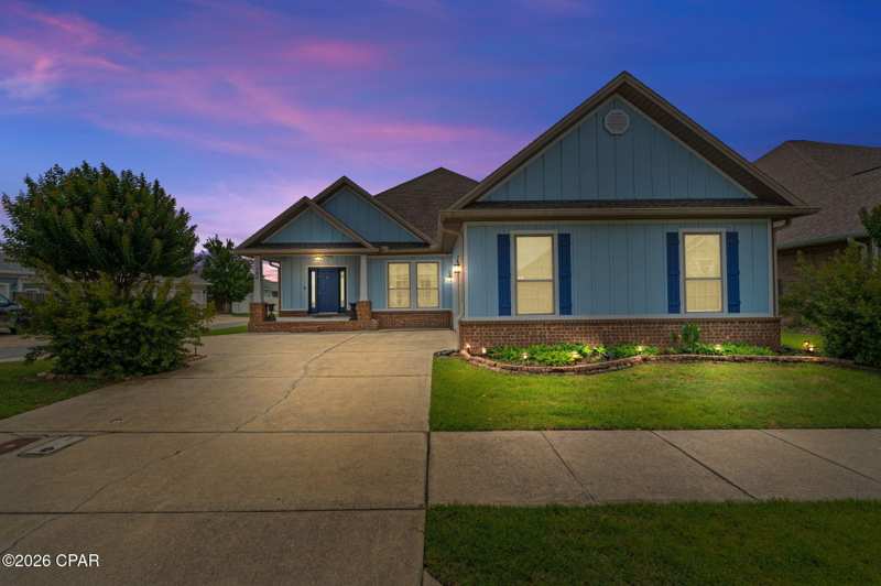 3 bedroom SingleFamilyResidence at 100 Shoreview Drive, Village Of Mill Bayou/Shoreline Village Ph 1A, Panama City — photo 1