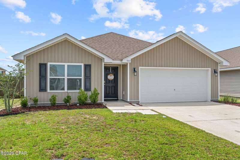 4 bedroom SingleFamilyResidence at 7144 Hatteras Boulevard, Barrett's Park, Panama City — photo 1