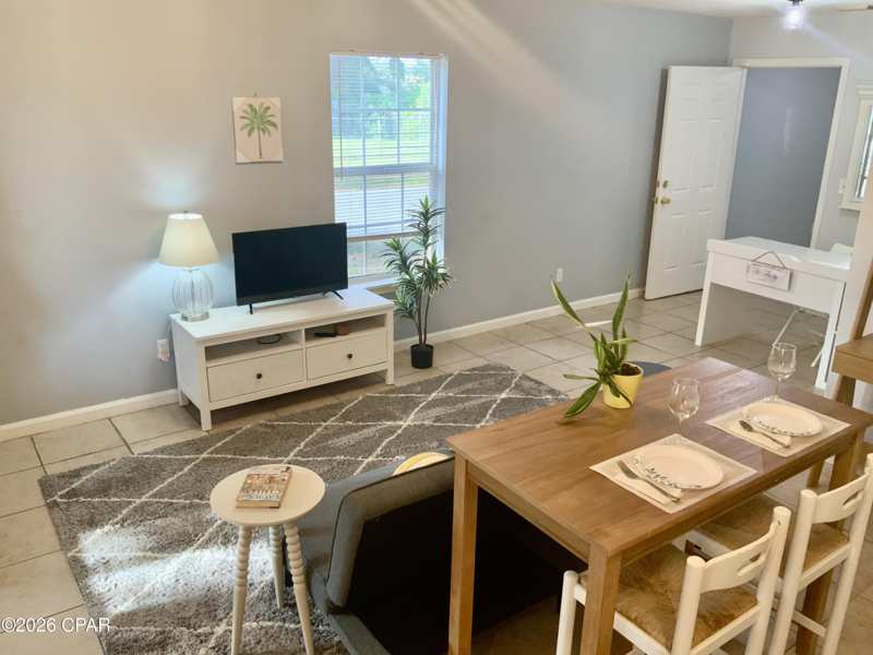 1 bedroom SingleFamilyResidence at 1328 Friendship Avenue, Oak Hill, Panama City — photo 1