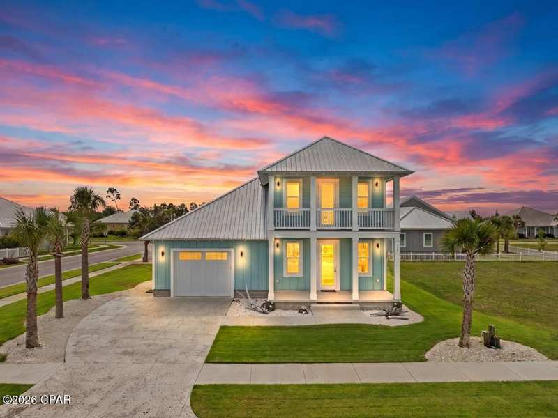 3 bedroom SingleFamilyResidence at 112 St Frances Street, Casuna, Mexico Beach — photo 1