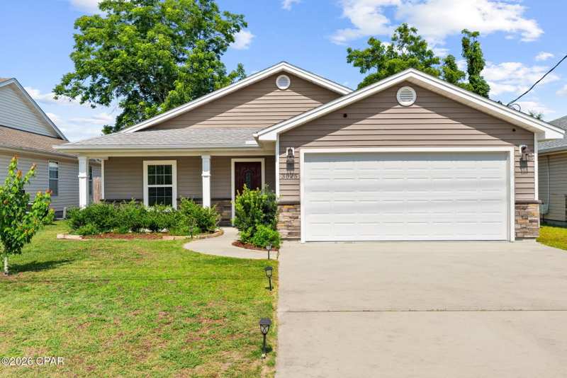 3 bedroom SingleFamilyResidence at 3025 Sarasota Avenue, Highland City, Panama City — photo 1
