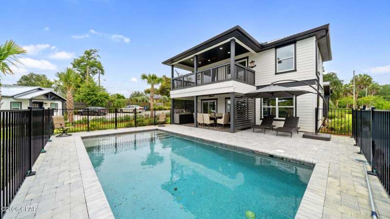 3 bedroom SingleFamilyResidence at 401 Massalina Drive, Cove, Panama City — photo 1