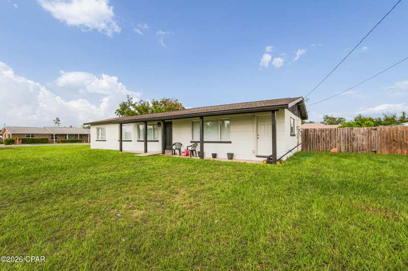 4 bedroom SingleFamilyResidence at 176 N Anita Drive, Register, E.B. 2nd, Panama City — photo 1