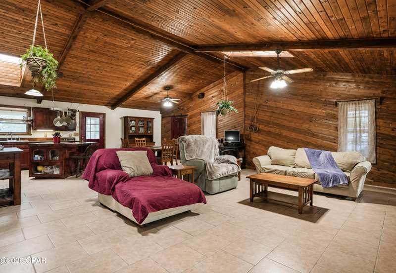 2 bedroom SingleFamilyResidence at 6532 Waverly Street, Floribay, Youngstown — photo 1