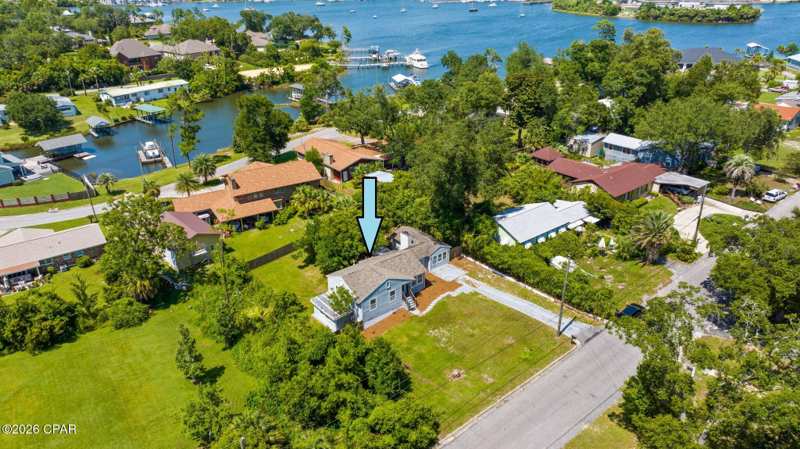 4 bedroom SingleFamilyResidence at 1303 E 2nd Court, Sudduths 4th Add, Panama City — photo 1