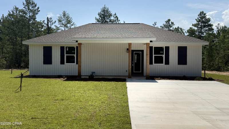 3 bedroom SingleFamilyResidence at 4183 Luar Avenue, Sunny Hills, Chipley — photo 1