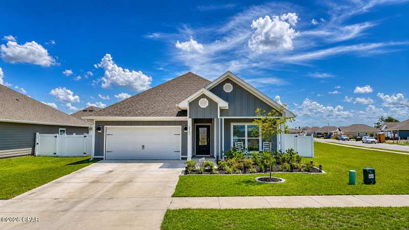 4 bedroom SingleFamilyResidence at 4862 Windrow Way, Titus Park, Panama City — photo 1