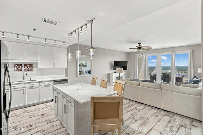 3 bedroom Condominium at 9902 S Thomas Drive 1833, Laketown Wharf, Panama City — photo 1