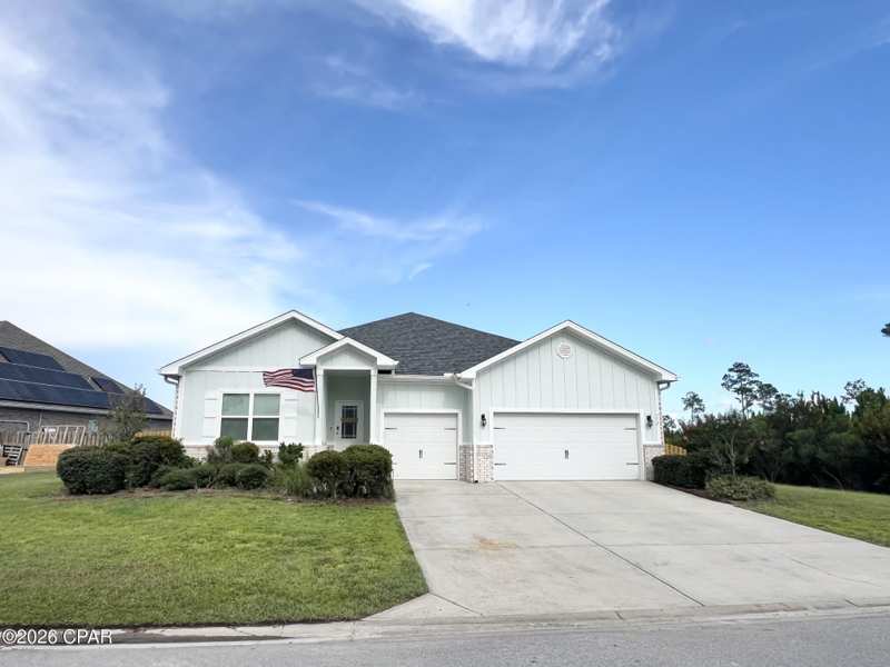 4 bedroom SingleFamilyResidence at 352 Grafton Street, Fanning Bayou, Southport — photo 1