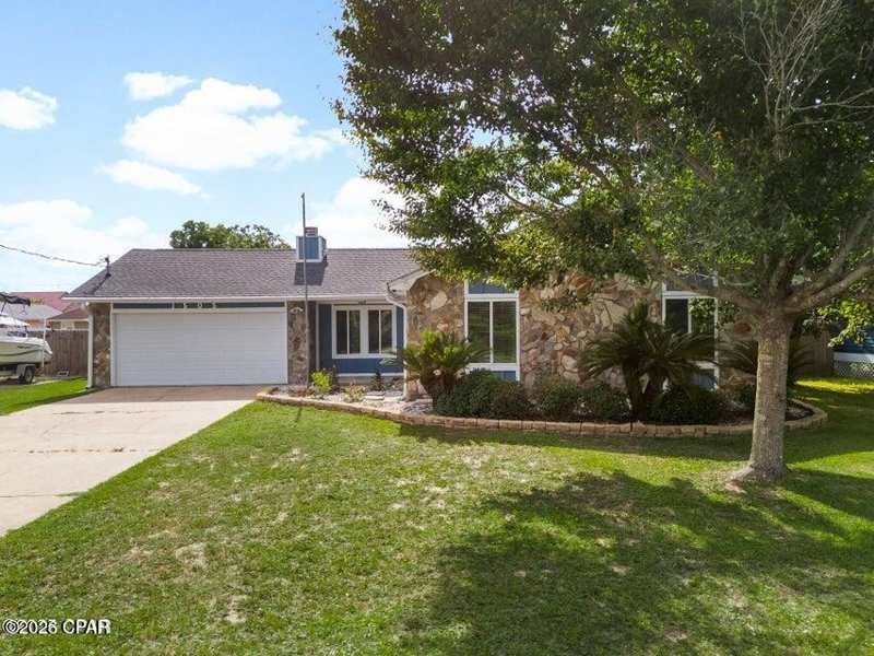 4 bedroom SingleFamilyResidence at 1505 S Berthe Avenue, Callaway Point, Panama City — photo 1