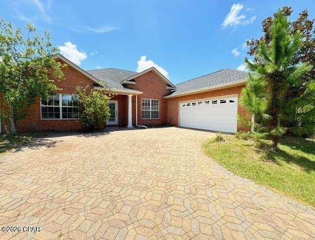 4 bedroom SingleFamilyResidence at 207 Lakeview Terrace, The Meadows & The Pointe, Lynn Haven — photo 1