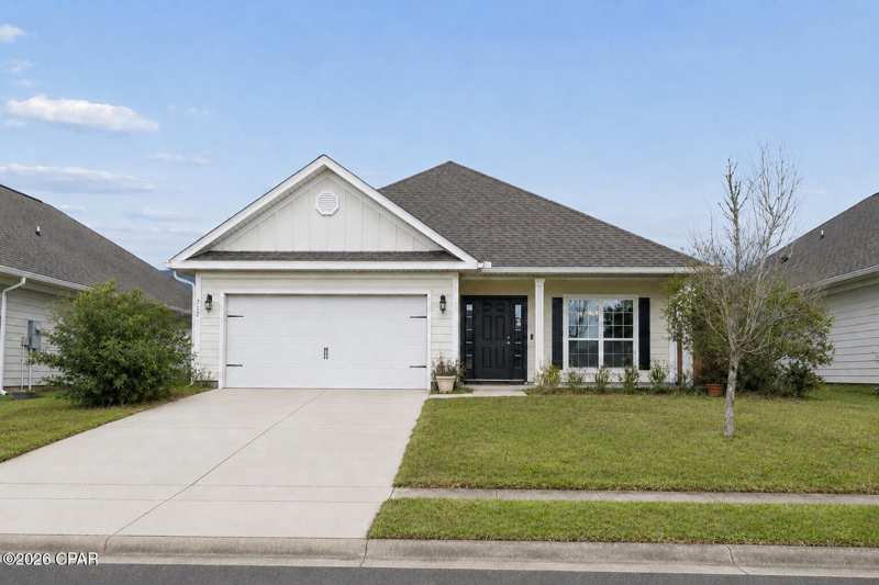 3 bedroom SingleFamilyResidence at 132 N Shoreview Drive, Village Of Mill Bayou/Shoreline Village Ph 1A, Panama City — photo 1