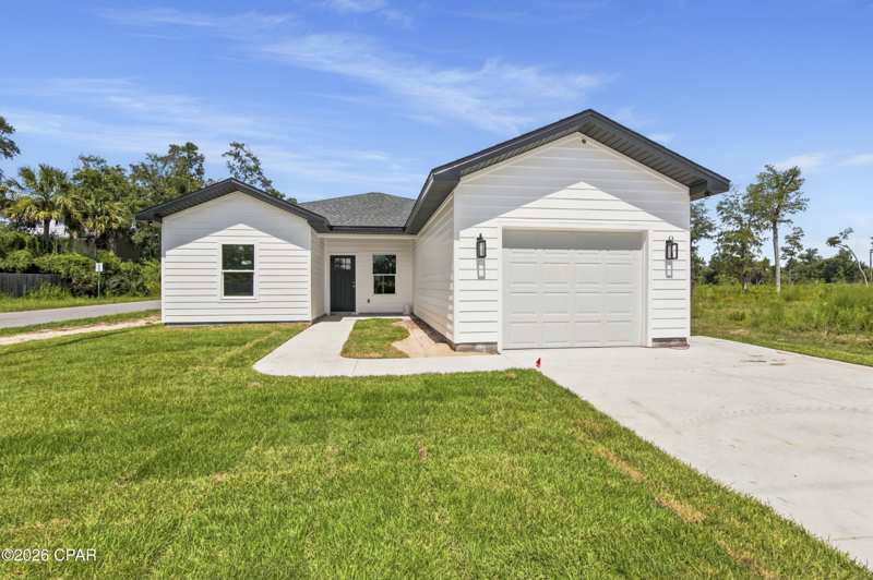 3 bedroom SingleFamilyResidence at 4911 Oak Avenue, Bayhead Park, Youngstown — photo 1