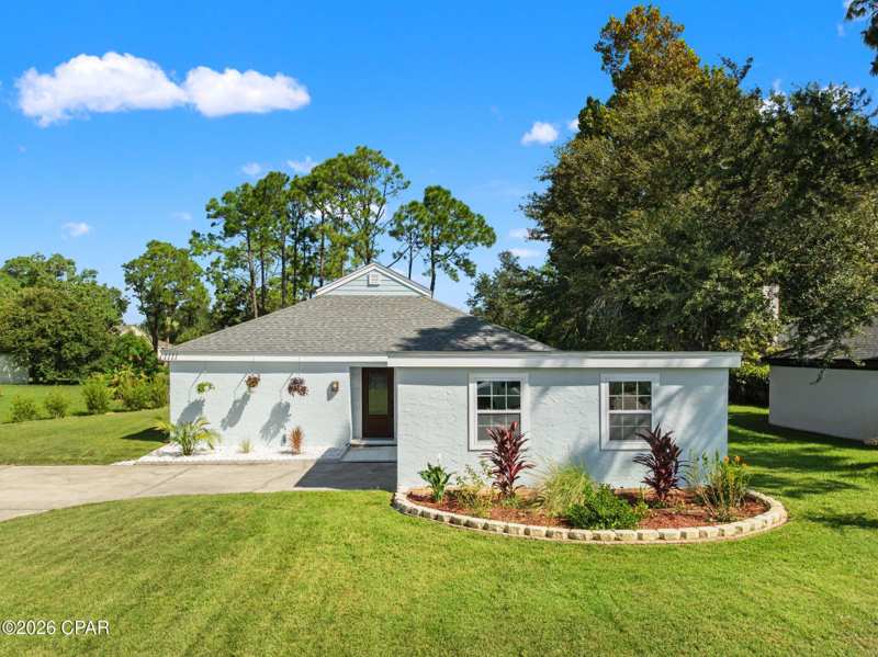 2 bedroom SingleFamilyResidence at 1111 Redfish Circle, Bay Point Unit 1, Panama City Beach — photo 1
