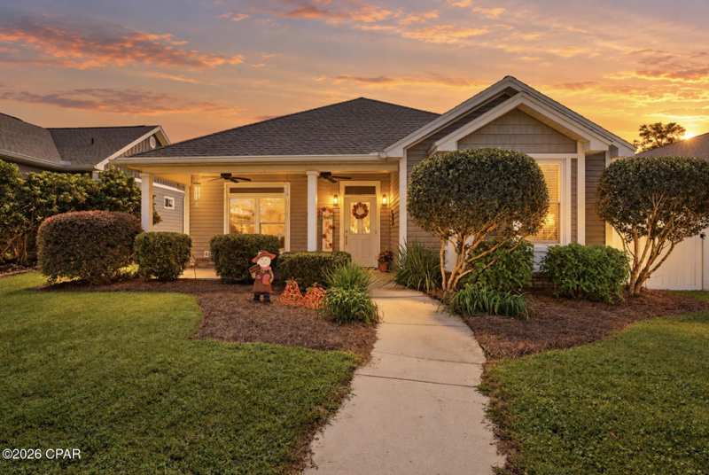 2 bedroom SingleFamilyResidence at 4009 Riverside Drive, Riverside Phase II, Panama City — photo 1