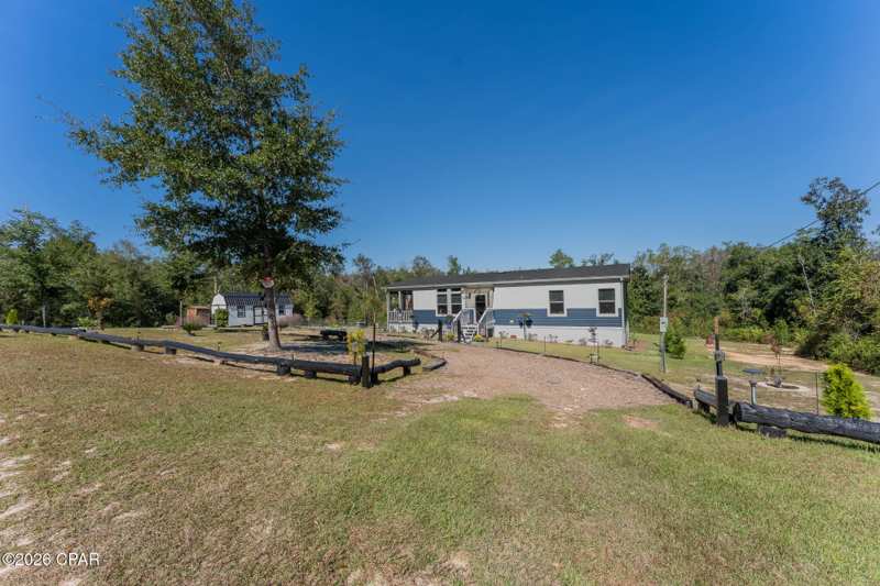 3 bedroom ManufacturedHome at 1305 Sandusky Circle, Compass Lake Hills Unit 6, Alford — photo 1