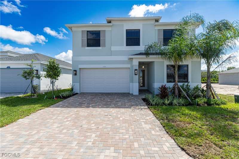 4 bedroom SingleFamilyResidence at 3384 Meloy Dr, Valencia Harbor, Fort Myers — photo 1