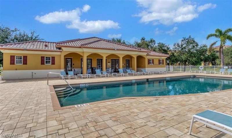1 bedroom Condominium at 4105 Residence Dr 721, The Residence, Fort Myers — photo 1