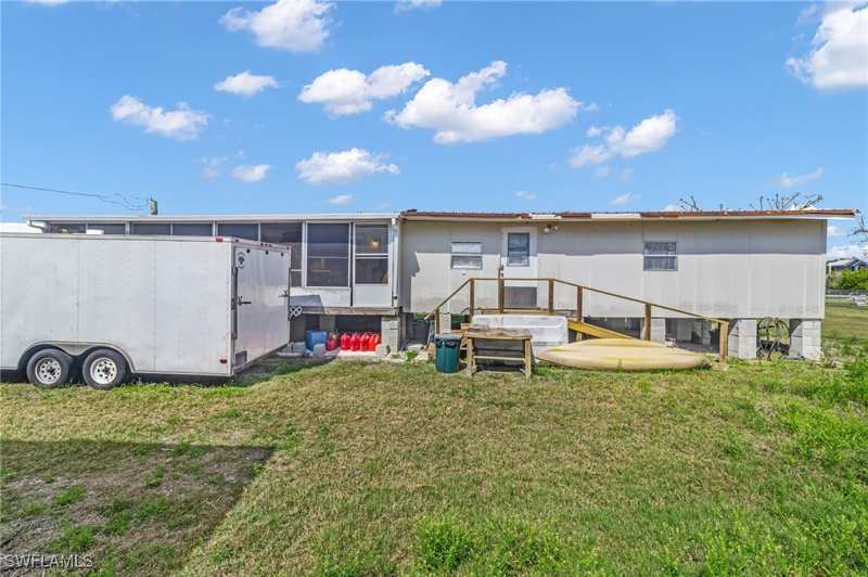 2 bedroom ManufacturedHome at 224 Mamie St, Chokoloskee, Chokoloskee — photo 1