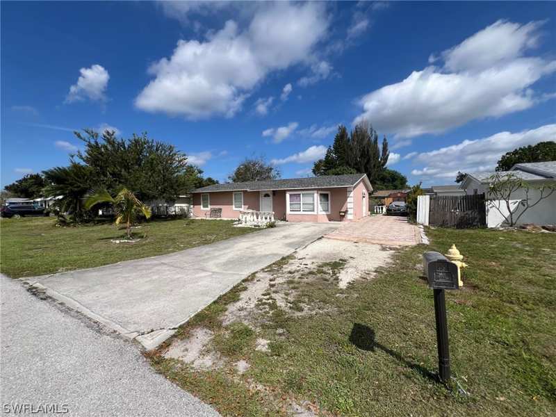 3 bedroom SingleFamilyResidence at 1116 Gifford Ave S, Lehigh Acres, Lehigh Acres — photo 1
