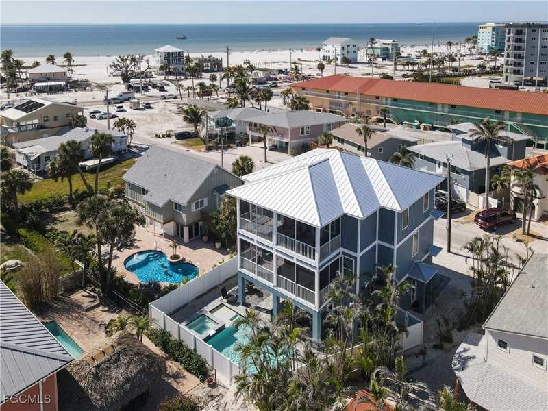 6 bedroom SingleFamilyResidence at 146 Miramar St, Miramar, Fort Myers Beach — photo 1