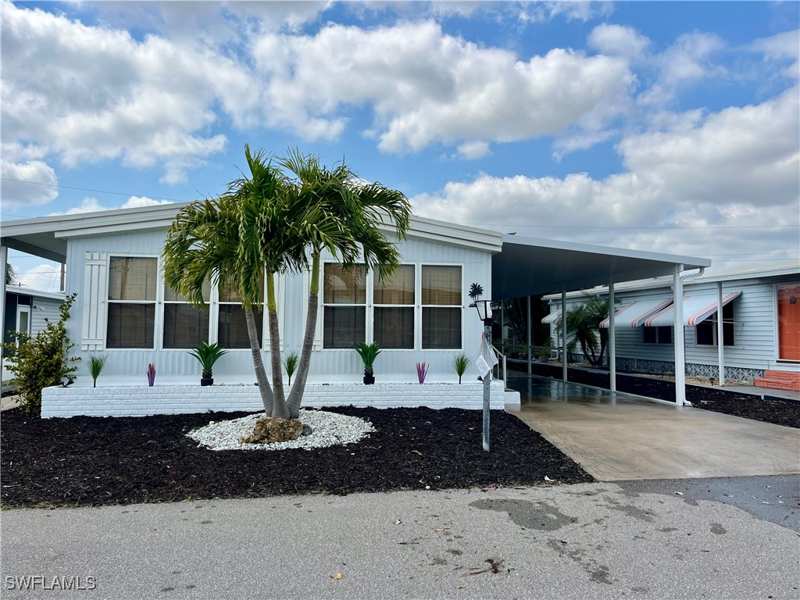 2 bedroom ManufacturedHome at 16027 Tangelo Way, Tamiami Village, North Fort Myers — photo 1