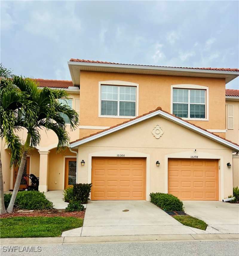 3 bedroom Townhouse at 10300 Via Colomba Cir, Marbella On Cypress, Fort Myers — photo 1