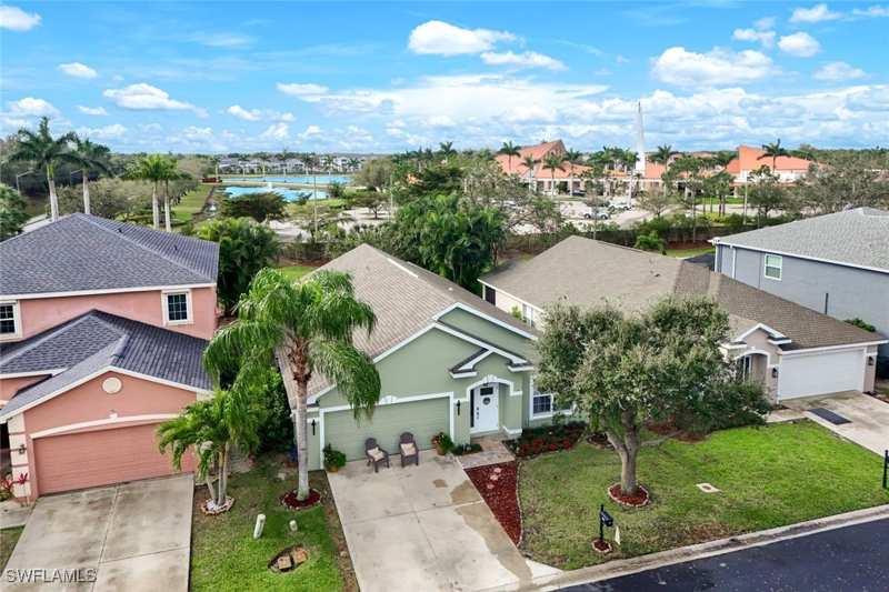 4 bedroom SingleFamilyResidence at 8937 Fawn Ridge Dr, Danforth Lakes, Fort Myers — photo 1
