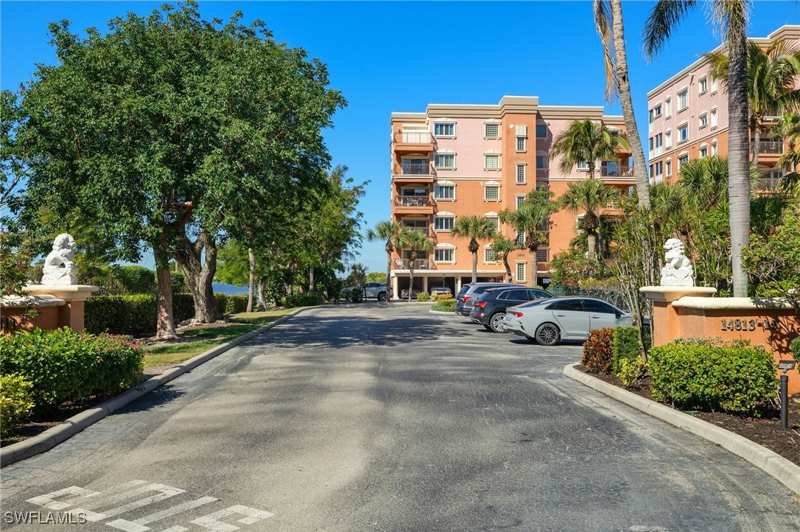 3 bedroom Condominium at 14811 Laguna Dr 101, Harbor Place, Fort Myers — photo 1