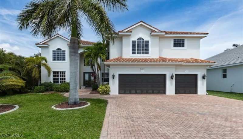 6 bedroom SingleFamilyResidence at 5221 Seagull Ct, Cape Coral, Cape Coral — photo 1