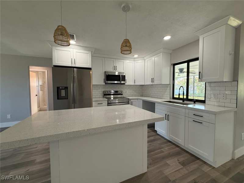 3 bedroom SingleFamilyResidence at 1219 SE 25th Ter, Cape Coral, Cape Coral — photo 1