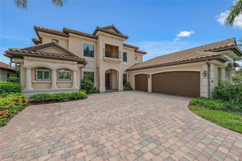 4 bedroom SingleFamilyResidence at 3441 Runaway Ln, Runaway Bay, Naples — photo 1