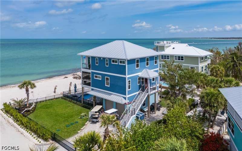 4 bedroom SingleFamilyResidence at 4620 Oro Pesos Ln, Jose'S Hideaway, Upper Captiva — photo 1